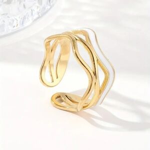 NEW! Resizable ring. BTQ